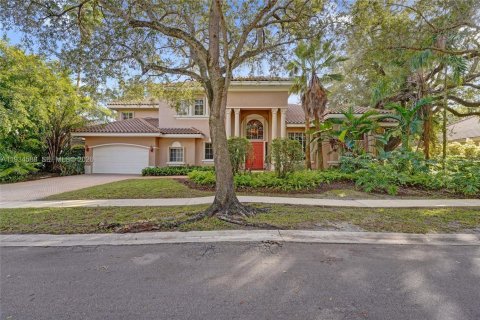 Villa ou maison à Hollywood, Floride 5 chambres, 368.64 m2 № 1995198