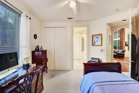 Villa ou maison à vendre à Hollywood, Floride: 5 chambres, 368.64 m2 № 1995198 - photo 6