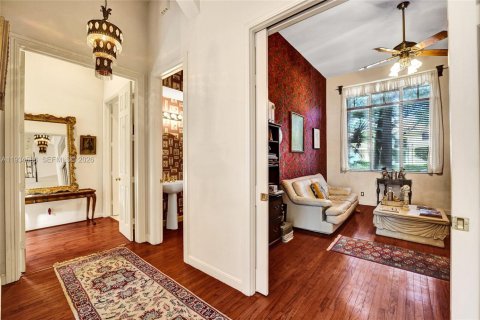 Villa ou maison à vendre à Hollywood, Floride: 5 chambres, 368.64 m2 № 1995198 - photo 7