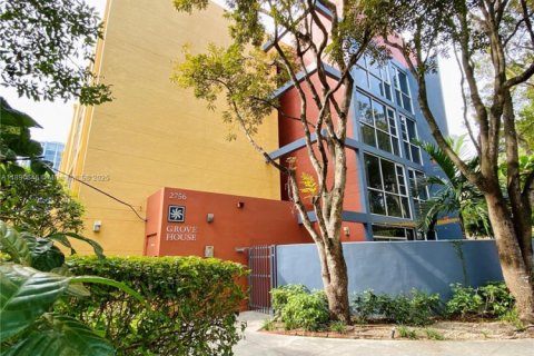 Снять в аренду квартиру в Майами, Флорида 2 спальни, 67.82м2, № 1943438 - фото 28