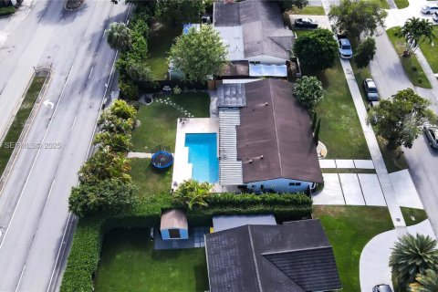 Villa ou maison à vendre à Miami, Floride: 3 chambres, 170.85 m2 № 1987416 - photo 5