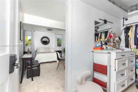 Villa ou maison à vendre à Miami, Floride: 3 chambres, 170.85 m2 № 1987416 - photo 23