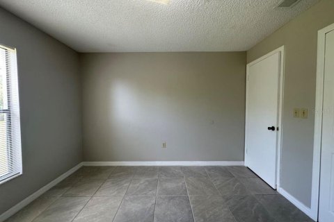 Casa en alquiler en Kissimmee, Florida, 4 dormitorios, 132.11 m2 № 1846710 - foto 25