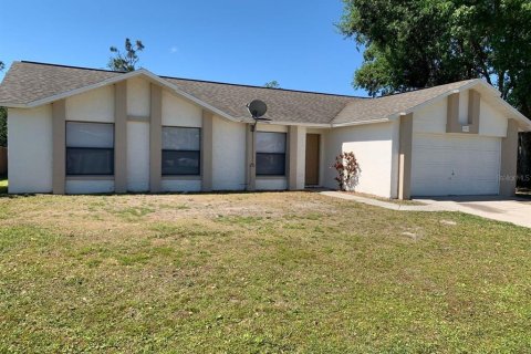 Casa en alquiler en Kissimmee, Florida, 4 dormitorios, 132.11 m2 № 1846710 - foto 1