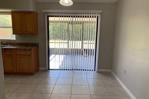 Casa en alquiler en Kissimmee, Florida, 4 dormitorios, 132.11 m2 № 1846710 - foto 18