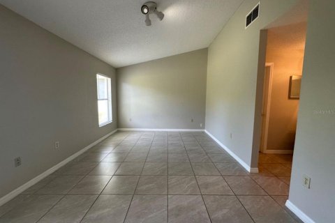 Casa en alquiler en Kissimmee, Florida, 4 dormitorios, 132.11 m2 № 1846710 - foto 24