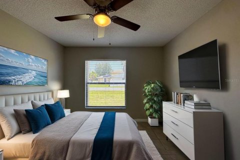Casa en alquiler en Kissimmee, Florida, 4 dormitorios, 132.11 m2 № 1846710 - foto 8