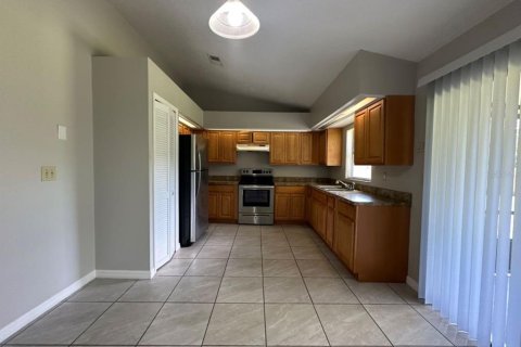 Casa en alquiler en Kissimmee, Florida, 4 dormitorios, 132.11 m2 № 1846710 - foto 16