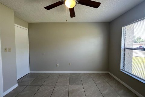 Casa en alquiler en Kissimmee, Florida, 4 dormitorios, 132.11 m2 № 1846710 - foto 30