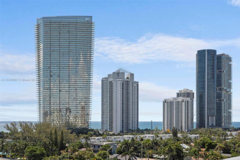 Condominio en venta en Sunny Isles Beach, Florida, 1 dormitorio, 92.9 m2 № 1703658 - foto 17