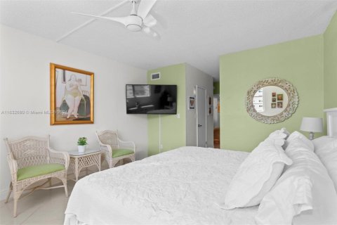 Condominio en venta en Sunny Isles Beach, Florida, 1 dormitorio, 92.9 m2 № 1703658 - foto 14