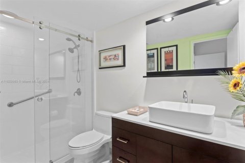 Condominio en venta en Sunny Isles Beach, Florida, 1 dormitorio, 92.9 m2 № 1703658 - foto 15