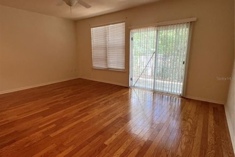 Condominio en alquiler en Gainesville, Florida, 3 dormitorios, 162.3 m2 № 1883915 - foto 4