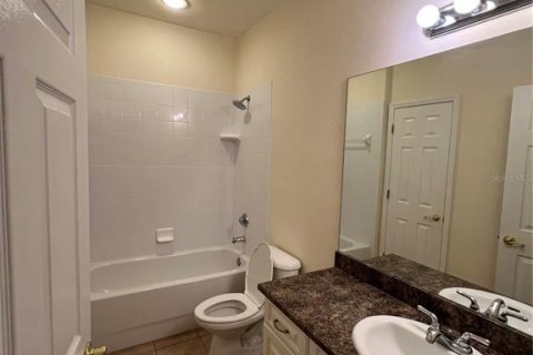 Condominio en alquiler en Gainesville, Florida, 3 dormitorios, 162.3 m2 № 1883915 - foto 10