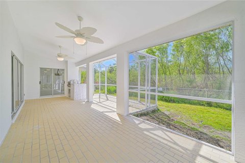 Villa ou maison à vendre à Fort Myers, Floride: 3 chambres, 146.88 m2 № 1559049 - photo 4