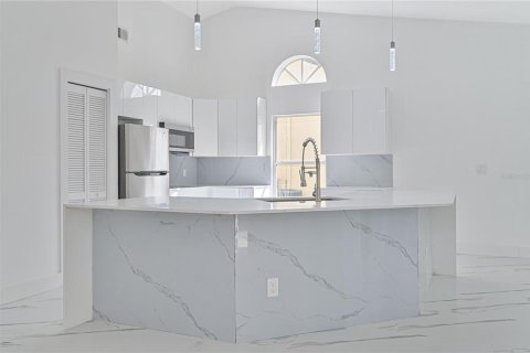 Villa ou maison à vendre à Fort Myers, Floride: 3 chambres, 146.88 m2 № 1559049 - photo 12