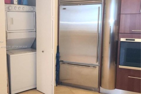 Copropriété à louer à Sunny Isles Beach, Floride: 2 chambres, 118.54 m2 № 1976616 - photo 5