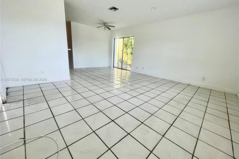 Casa en alquiler en Fort Lauderdale, Florida, 3 dormitorios, 94.02 m2 № 2088262 - foto 4