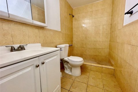 Casa en alquiler en Fort Lauderdale, Florida, 3 dormitorios, 94.02 m2 № 2088262 - foto 10