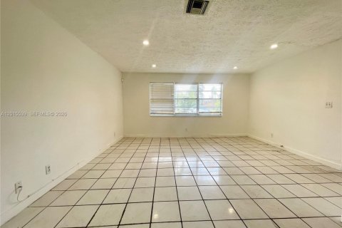 Casa en alquiler en Fort Lauderdale, Florida, 3 dormitorios, 94.02 m2 № 2088262 - foto 7