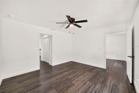 House in Dunnellon, Florida 4 bedrooms, 166.3 sq.m. № 2388833 - photo 25