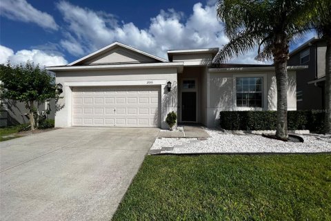 Casa en alquiler en Orlando, Florida, 3 dormitorios, 155.15 m2 № 1895148 - foto 1