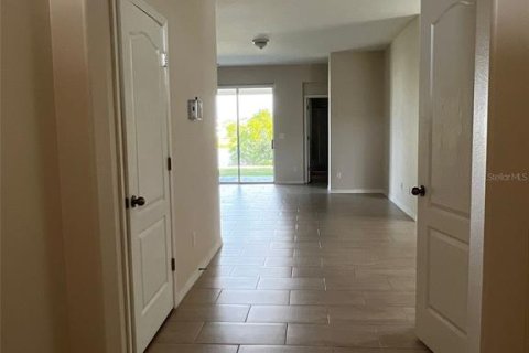 Casa en alquiler en Orlando, Florida, 3 dormitorios, 155.15 m2 № 1895148 - foto 3