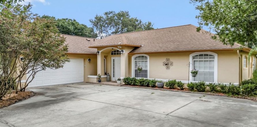 Casa en Clermont, Florida 3 dormitorios, 184.32 m2 № 1827065