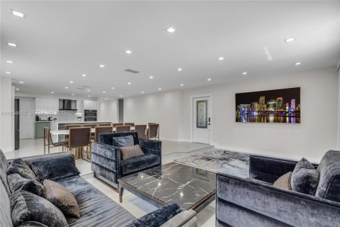 Casa en venta en Hollywood, Florida, 3 dormitorios, 209.22 m2 № 1992776 - foto 13