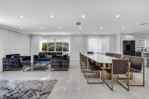 Casa en venta en Hollywood, Florida, 3 dormitorios, 209.22 m2 № 1992776 - foto 10