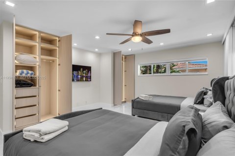 Casa en venta en Hollywood, Florida, 3 dormitorios, 209.22 m2 № 1992776 - foto 27