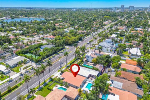 Casa en venta en Hollywood, Florida, 3 dormitorios, 209.22 m2 № 1992776 - foto 9