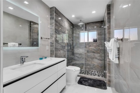 Casa en venta en Hollywood, Florida, 3 dormitorios, 209.22 m2 № 1992776 - foto 29