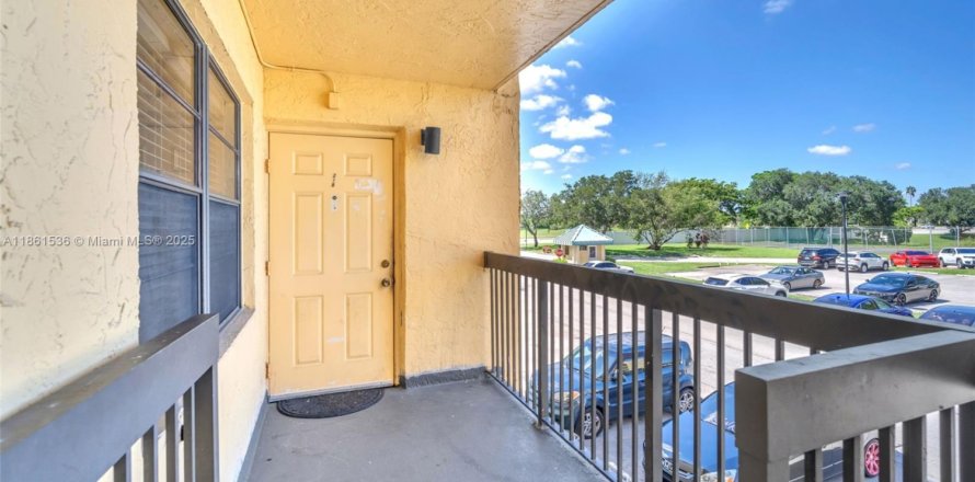 Condo à Lauderhill, Floride, 2 chambres № 1892251