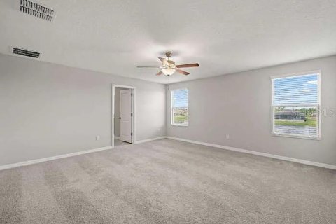 Villa ou maison à louer à Wimauma, Floride: 5 chambres, 312.34 m2 № 2359335 - photo 15