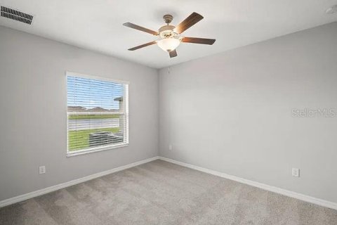 Villa ou maison à louer à Wimauma, Floride: 5 chambres, 312.34 m2 № 2359335 - photo 11