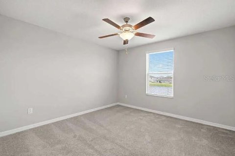 Villa ou maison à louer à Wimauma, Floride: 5 chambres, 312.34 m2 № 2359335 - photo 12