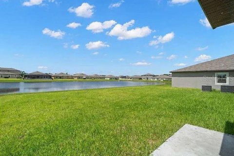 Villa ou maison à louer à Wimauma, Floride: 5 chambres, 312.34 m2 № 2359335 - photo 21