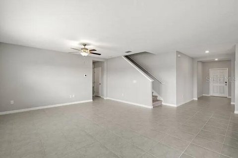 Villa ou maison à louer à Wimauma, Floride: 5 chambres, 312.34 m2 № 2359335 - photo 18