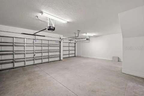 Villa ou maison à louer à Wimauma, Floride: 5 chambres, 312.34 m2 № 2359335 - photo 7