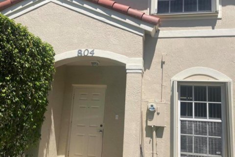 Townhouse in West Palm Beach, Florida 2 bedrooms, 112.04 sq.m. № 2245555