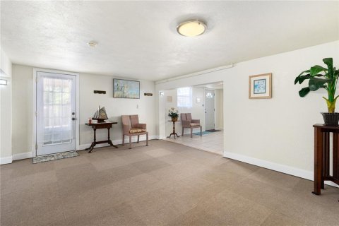 Casa en venta en Port Orange, Florida, 3 dormitorios, 245.26 m2 № 1734994 - foto 19