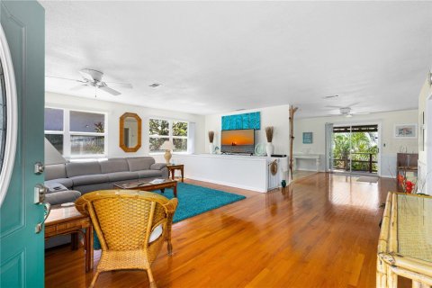 Casa en venta en Port Orange, Florida, 3 dormitorios, 245.26 m2 № 1734994 - foto 2