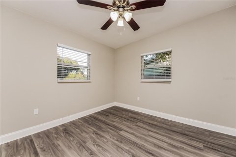 Casa en alquiler en Orlando, Florida, 3 dormitorios, 119.01 m2 № 1913916 - foto 12