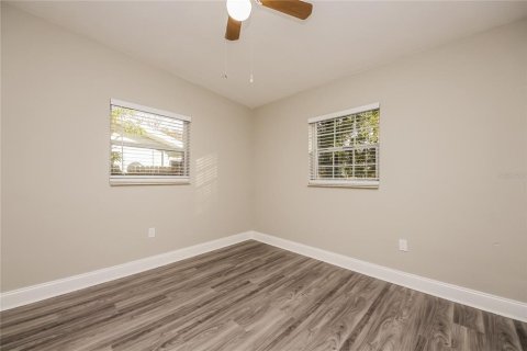 Casa en alquiler en Orlando, Florida, 3 dormitorios, 119.01 m2 № 1913916 - foto 9