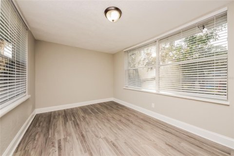 Casa en alquiler en Orlando, Florida, 3 dormitorios, 119.01 m2 № 1913916 - foto 7
