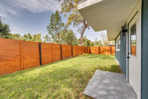 House in Clearwater, Florida 3 bedrooms, 180.6 sq.m. № 1516832 - photo 24