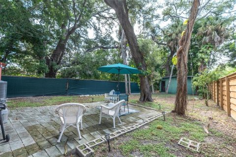 House in Saint Petersburg, Florida 2 bedrooms, 72.46 sq.m. № 2237478 - photo 23