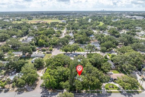 House in Saint Petersburg, Florida 2 bedrooms, 72.46 sq.m. № 2237478 - photo 28