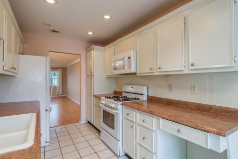 Condo in Saint Petersburg, Florida, 2 bedrooms  № 1907405 - photo 19